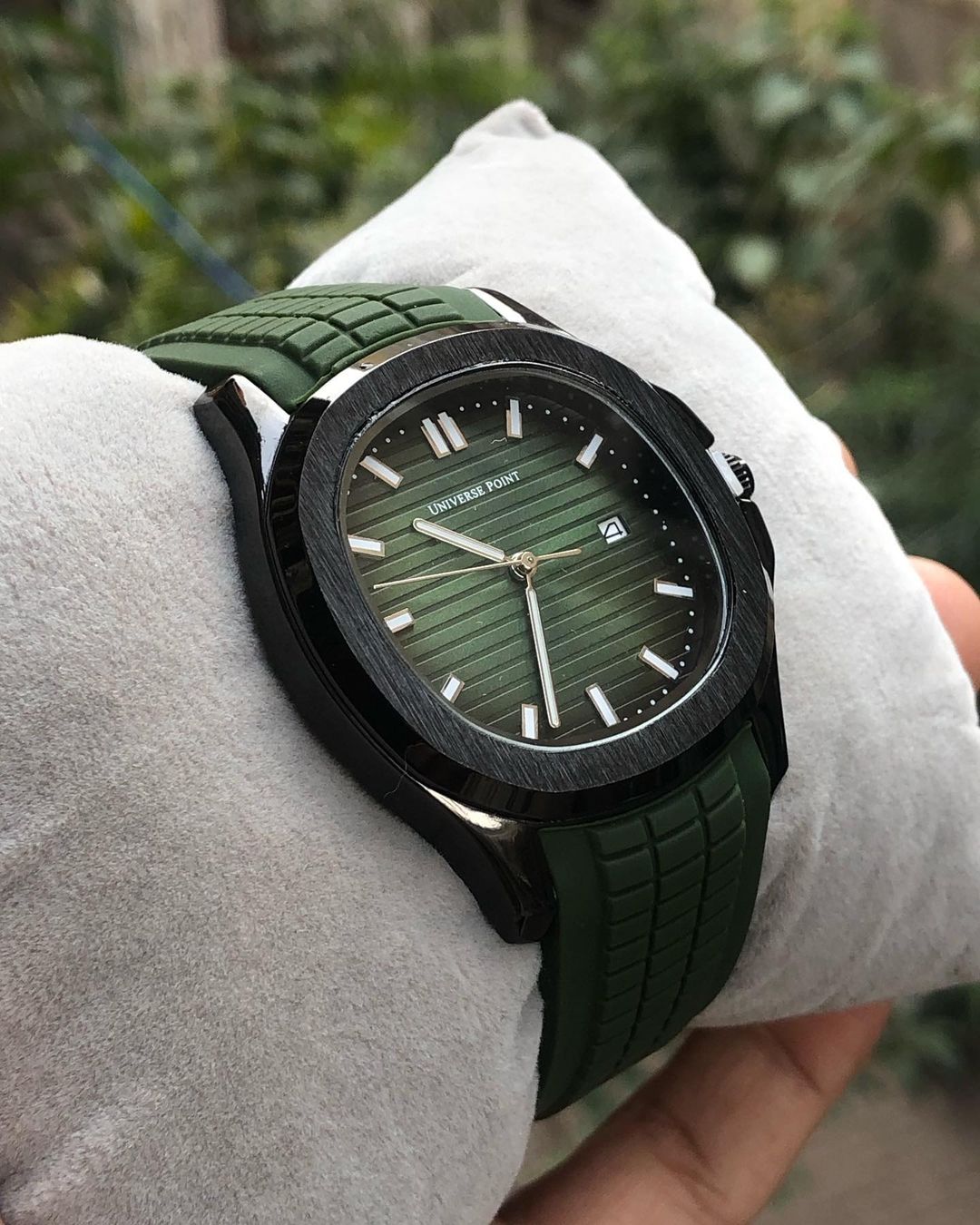 425723188_1079893116613914_9163487557157363115_n Ruber Strap Square Dial Watch for Men Boys (With Date) - Grey Golden - Image 1